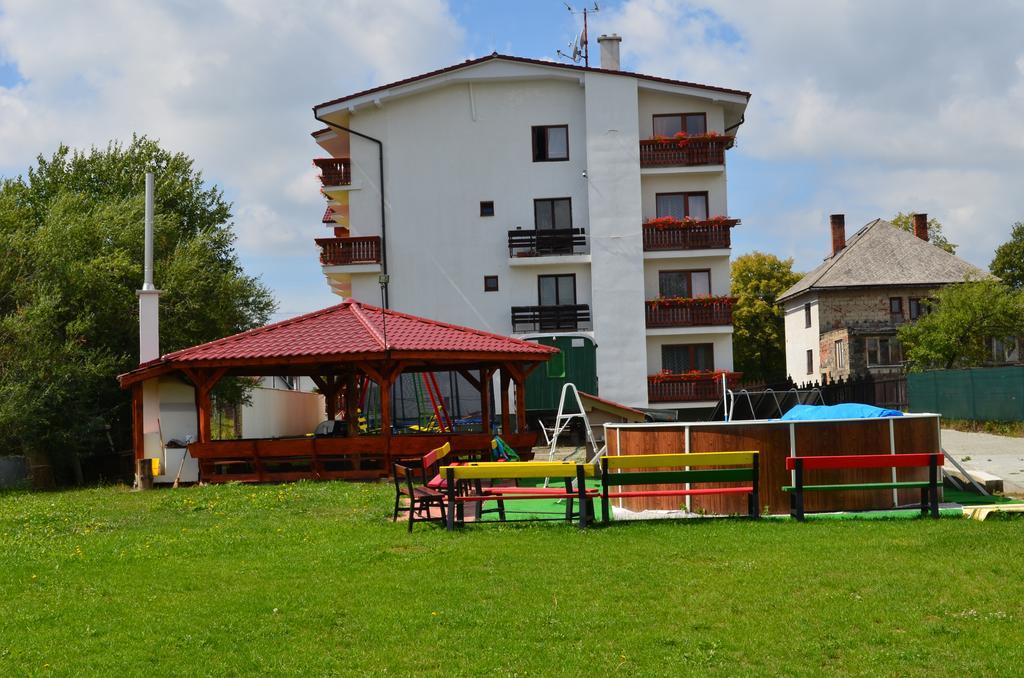 Penzion Rogalo Svit Exterior photo